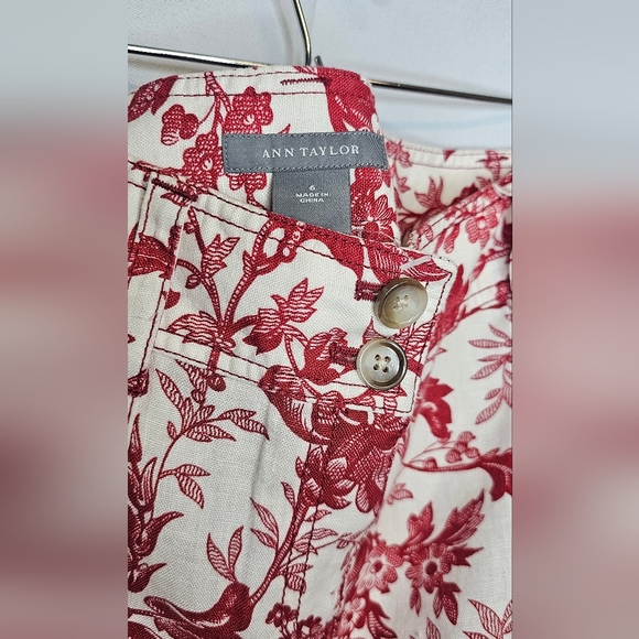 Ann Taylor A-Line Skirt in Red and Cream Floral - Picture 5 of 10